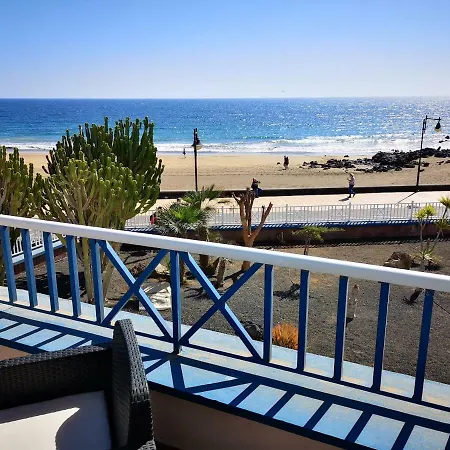 Deluxe Puerto Del Carmen Beachfront Apartment