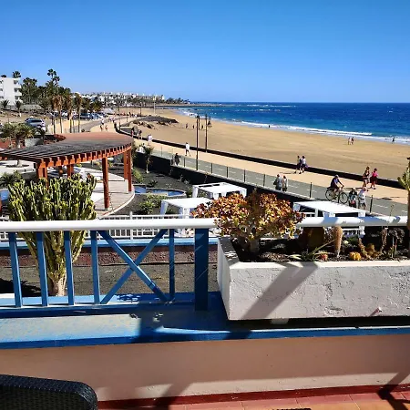 Apartment Deluxe Puerto Del Carmen Beachfront