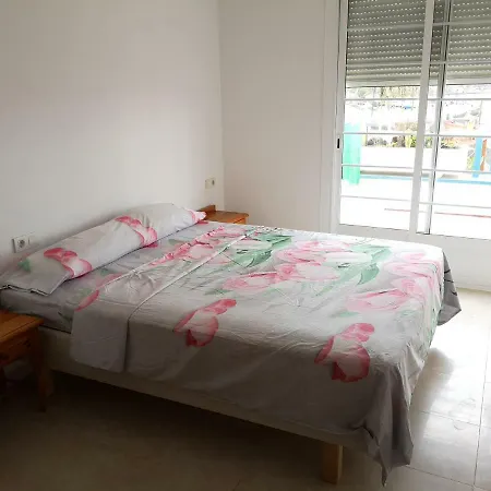 Deluxe Puerto Del Carmen Beachfront Apartment
