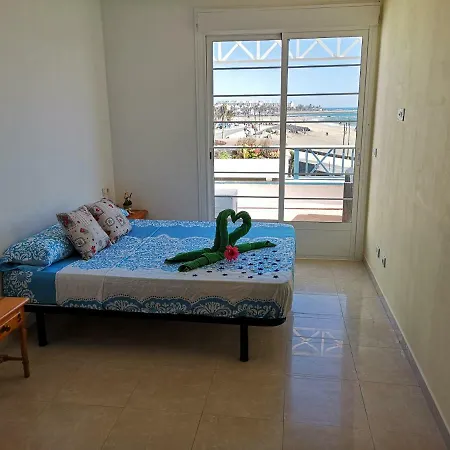 Deluxe Puerto Del Carmen Beachfront شقة *